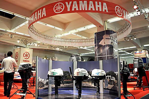 YAMAHA